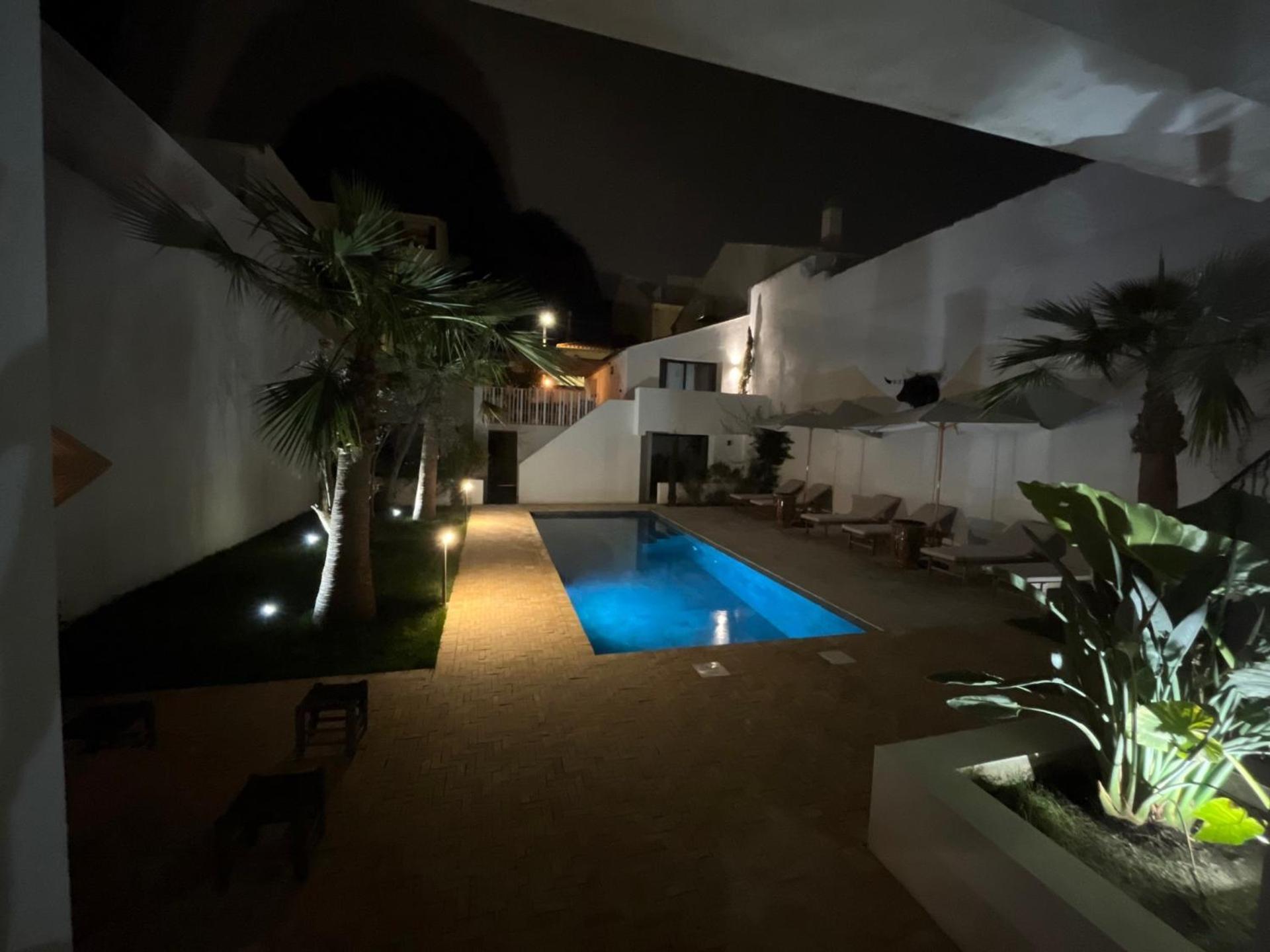 La Maison De Ville - Piscine - Spa Sete Ngoại thất bức ảnh